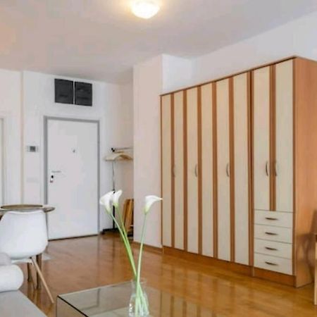 Apartamento Danube Pearl Belgrado Exterior foto