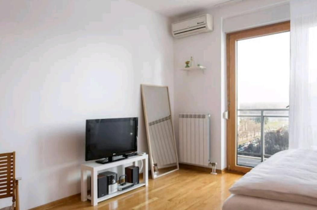 Apartamento Danube Pearl Belgrado Exterior foto